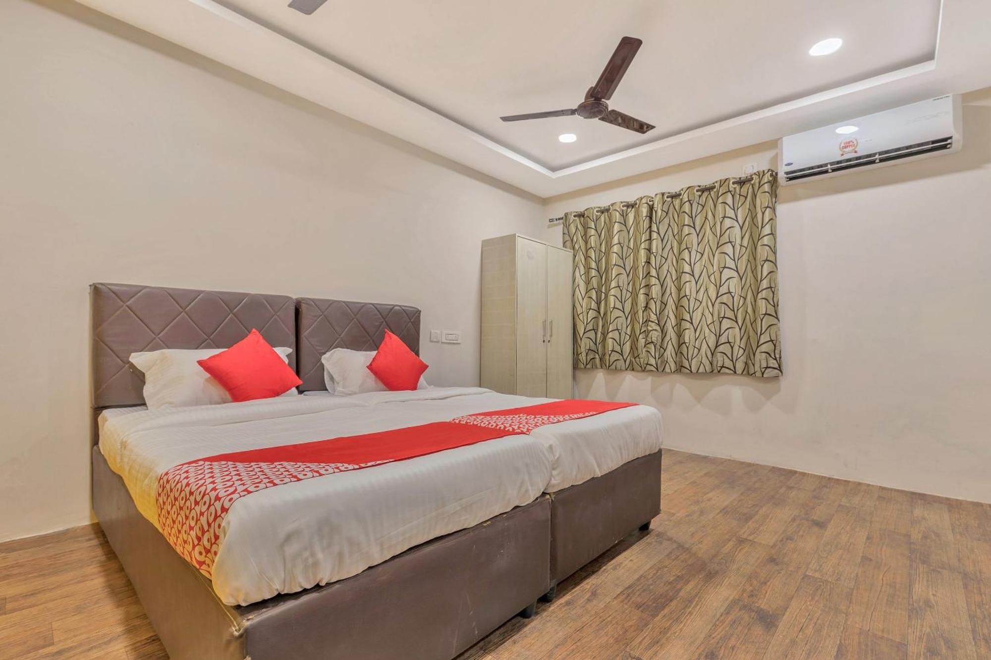 โอโย 11609 ศรีไส เรซิเดนซี Hotel Kondapur  ภายนอก รูปภาพ