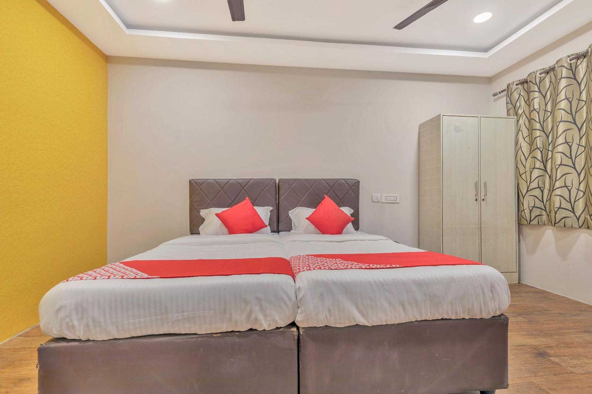 โอโย 11609 ศรีไส เรซิเดนซี Hotel Kondapur  ภายนอก รูปภาพ