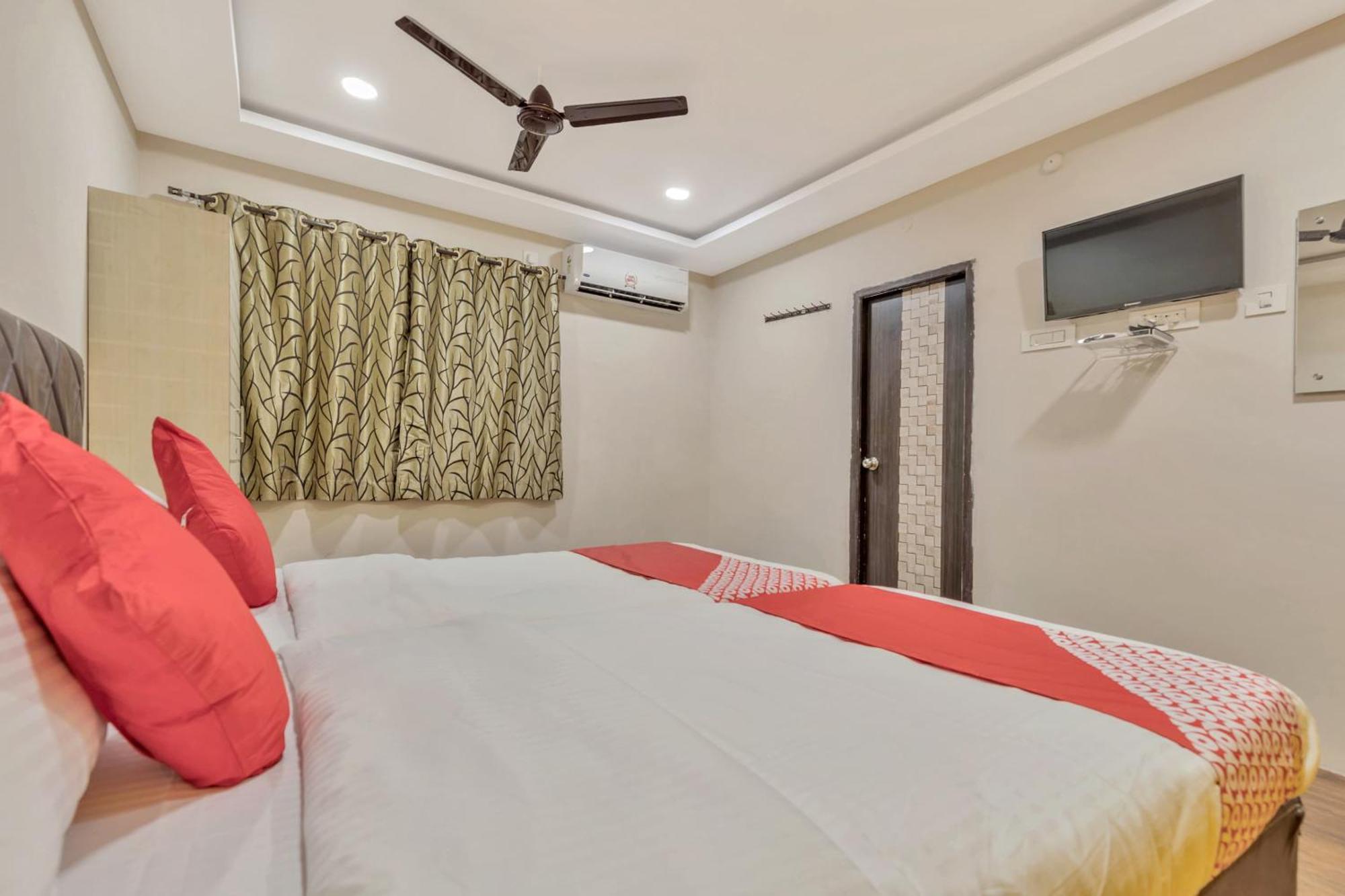 โอโย 11609 ศรีไส เรซิเดนซี Hotel Kondapur  ภายนอก รูปภาพ