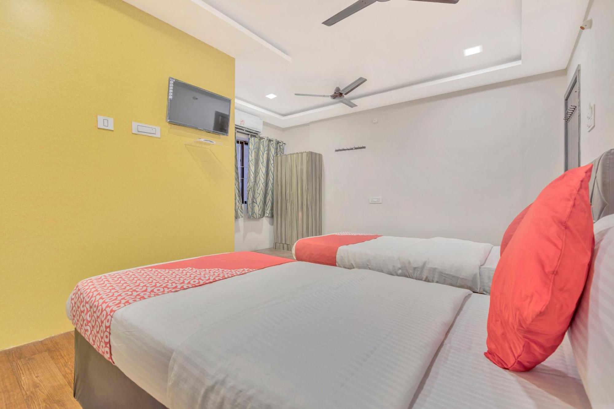 โอโย 11609 ศรีไส เรซิเดนซี Hotel Kondapur  ภายนอก รูปภาพ